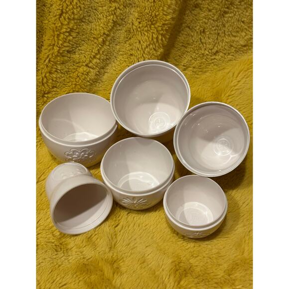 Fred M-Cups Russian Matryoshkas Nesting Dolls Measuring Cups White 2009 holiday - Picture 8 of 8